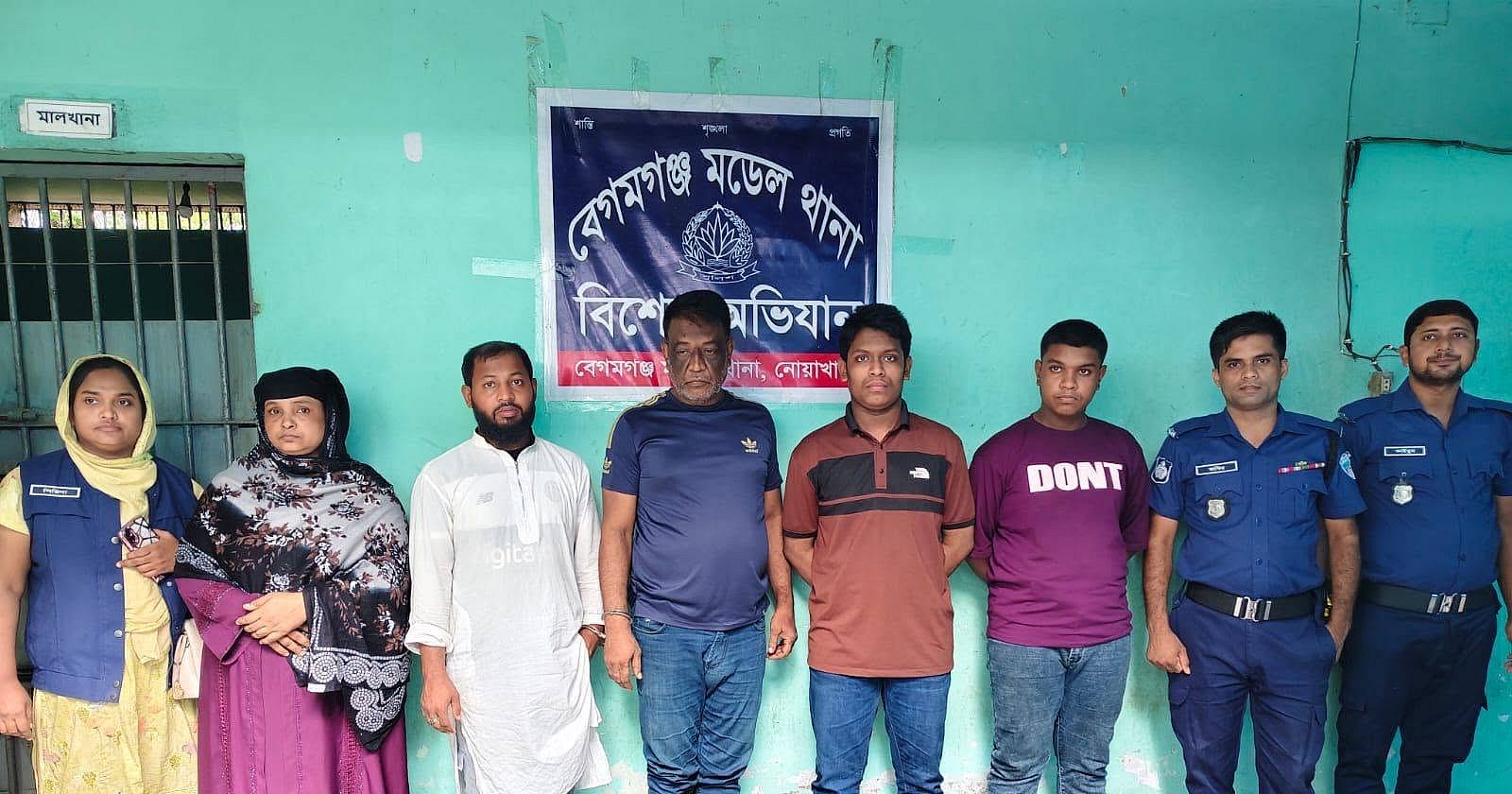 পর্ন ভিডিও চক্রের হাত থেকে উদ্ধার ৪ তরুণী, গ্রেপ্তার ৫