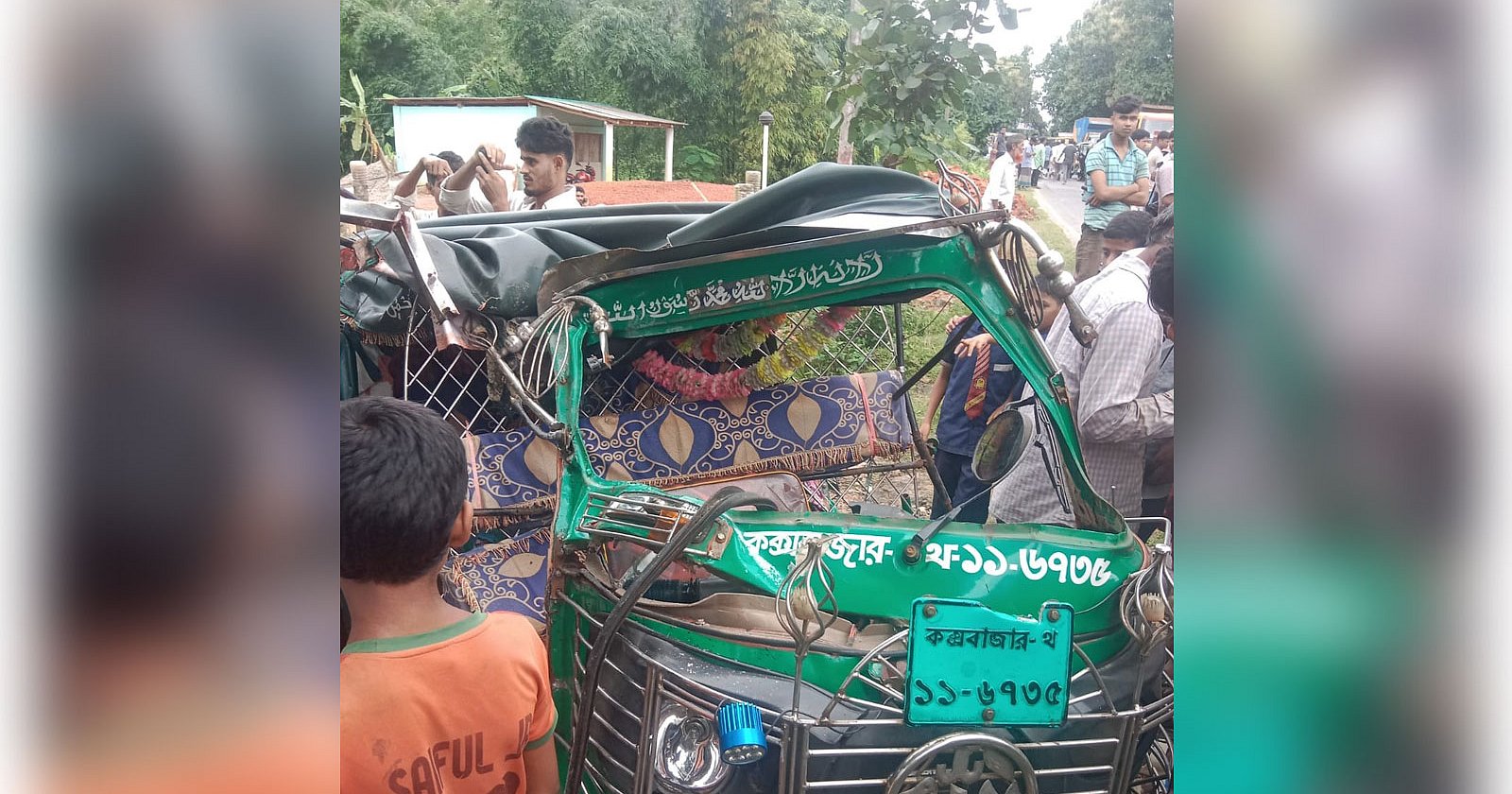 রামুর সড়ক দুর্ঘটনায় ২ বোনসহ নিহত ৩, আহত ৩