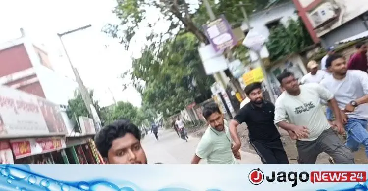 মাগুরায় ছাত্রদলের ধাওয়া খেয়ে থানায় আশ্রয় শিবিরের নেতারা