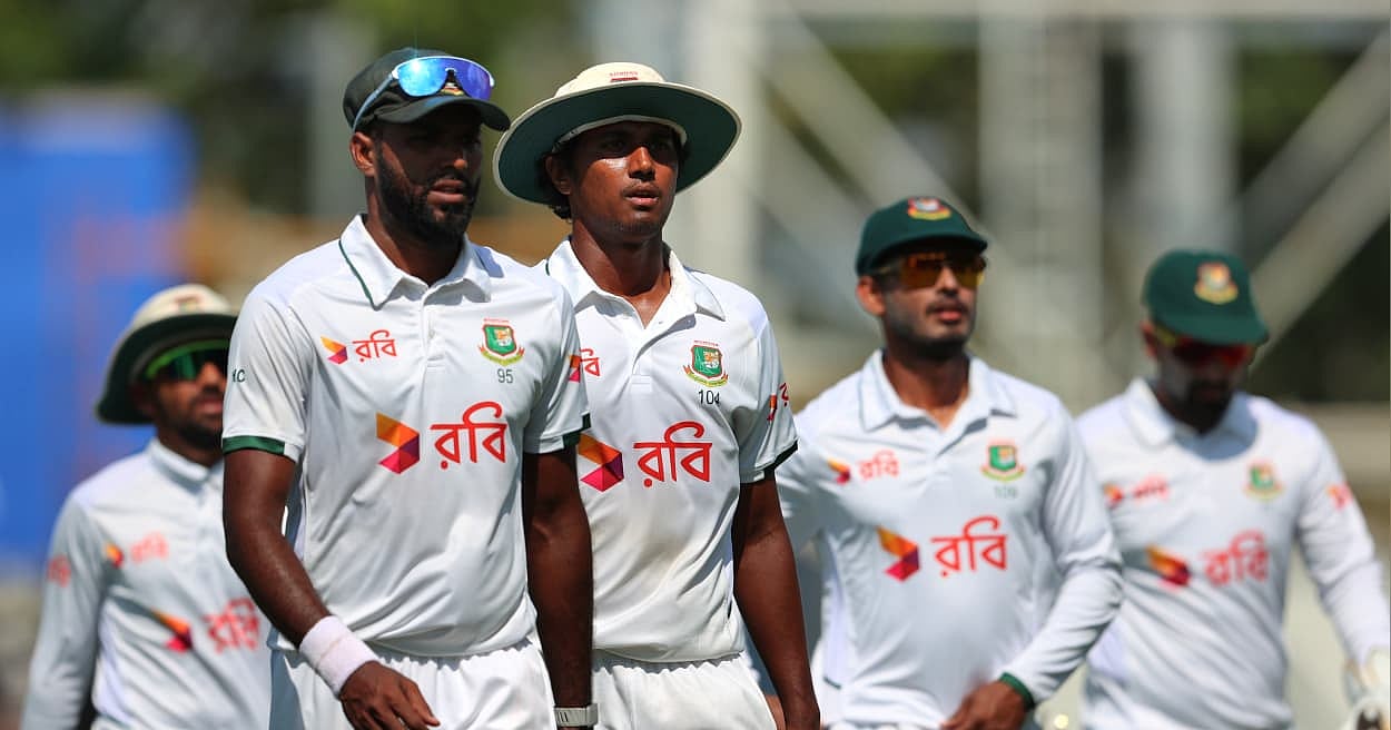 ডারউইন টেস্টে চালকের আসনে বাংলাদেশ, হারের শঙ্কায় অস্ট্রেলিয়া