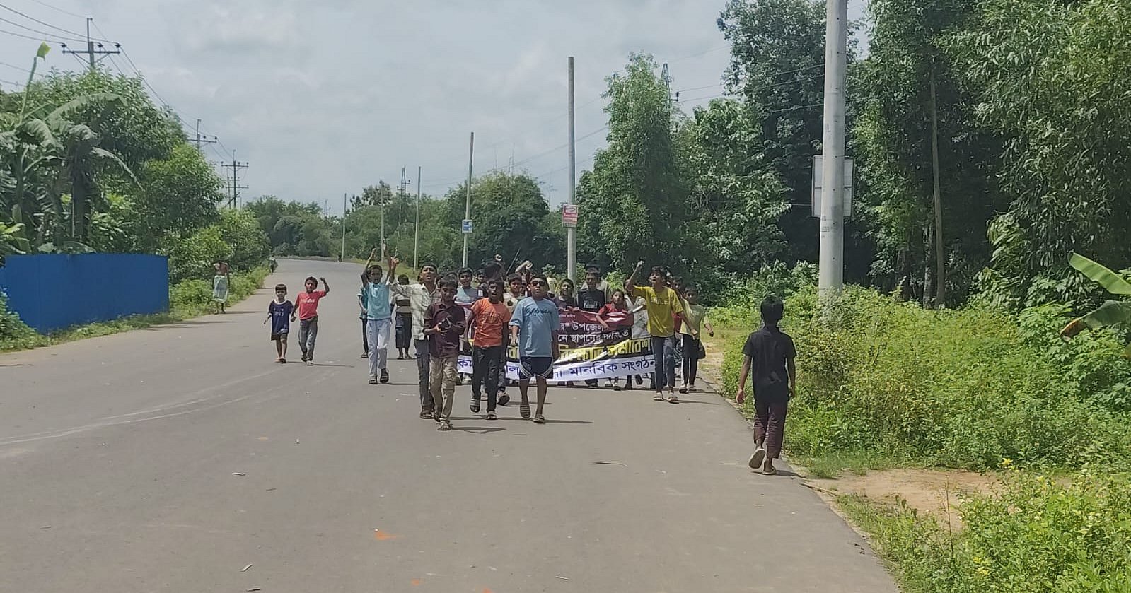 ফটিকছড়ি উত্তরে তিন ইউনিয়নে ৪৮ ঘণ্টার হরতাল, স্তব্ধ সড়কপথ