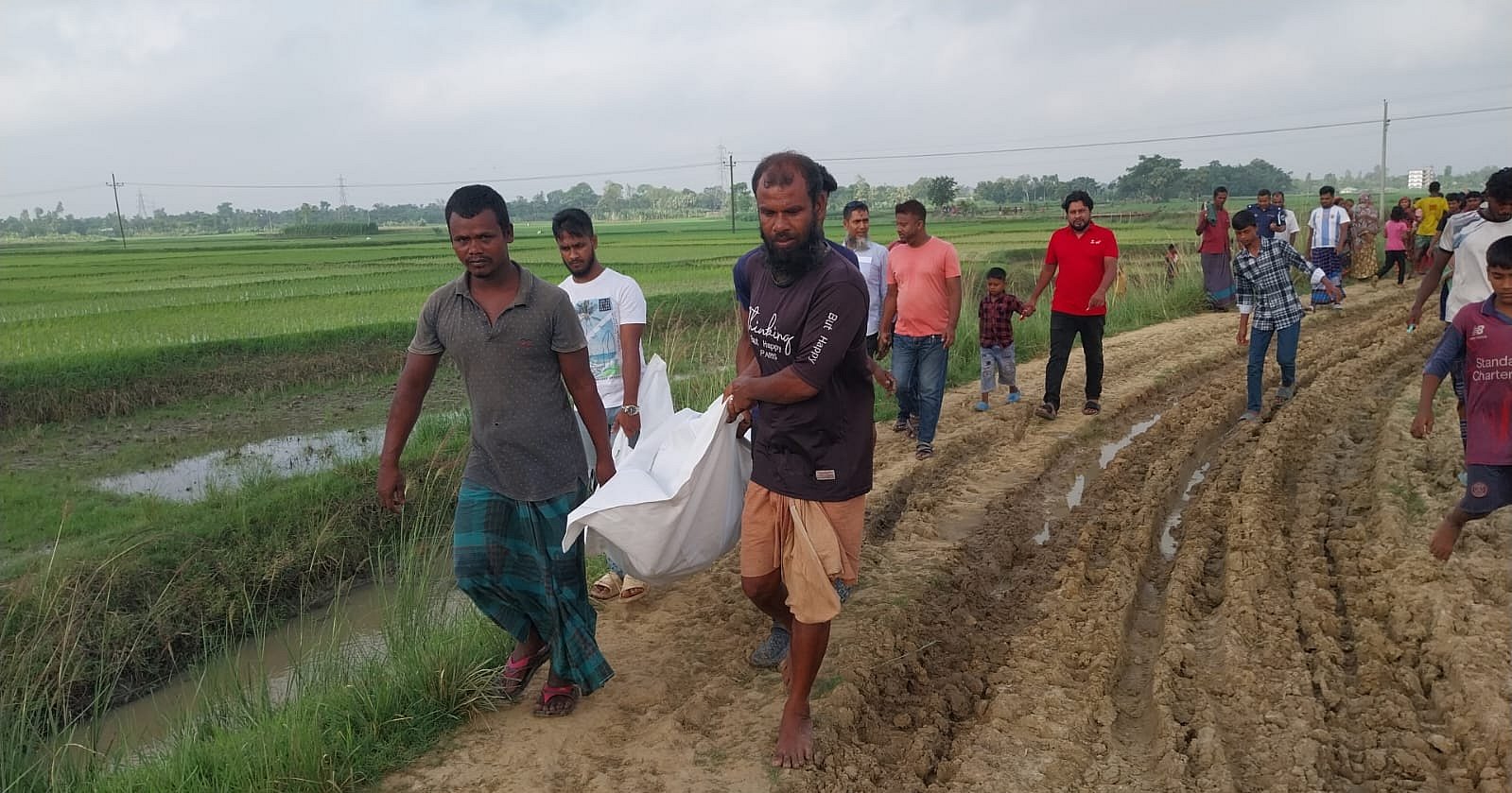 জয়পুরহাটে তুলে নিয়ে দুই যুবককে নির্যাতন, নিহত ১