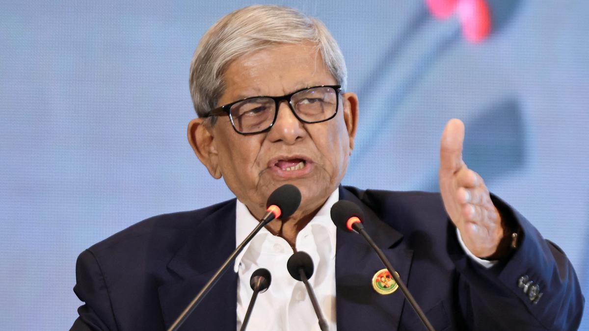 মির্জা ফখরুল ইসলাম আলমগীর ৩৫ বছরে প্রথম প্রতিযোগিতামূলক নির্বাচনে বাংলাদেশে প্রেসিডেন্ট নির্বাচিত