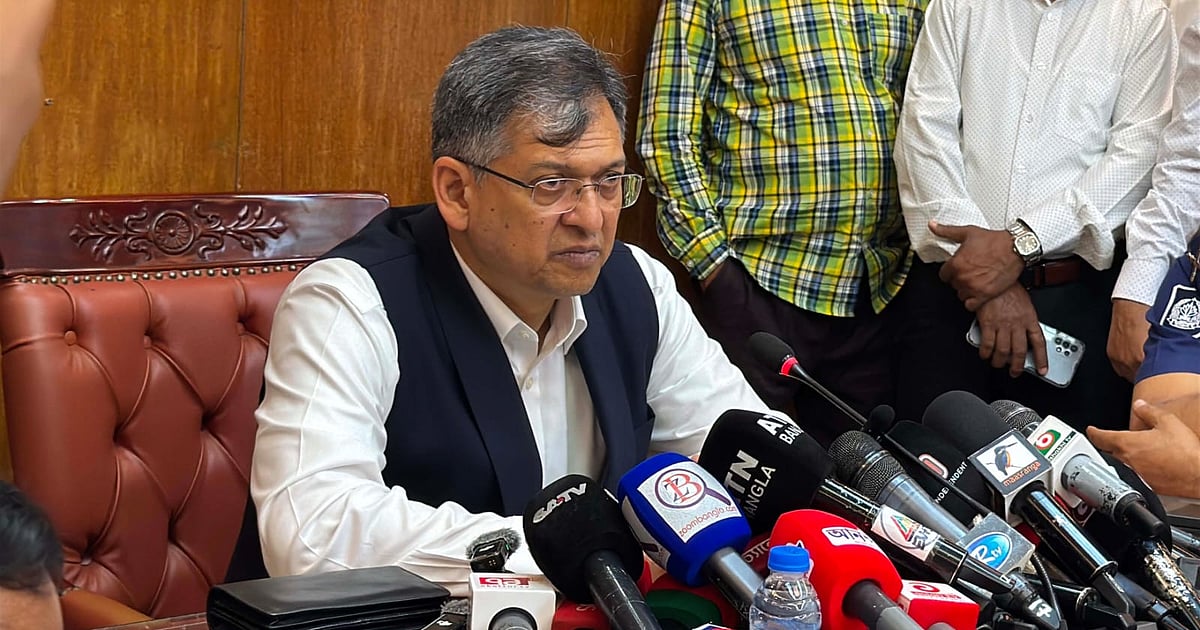 শেখ হাসিনার সঙ্গে সাবেক রাষ্ট্রপতির কথা বলার তথ্য নেই: স্বরাষ্ট্রমন্ত্রী