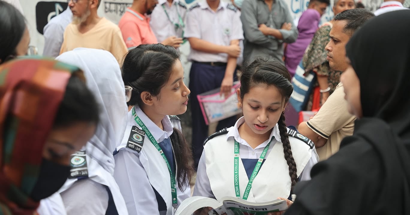 এসএসসি ও সমমানের ফল প্রকাশ আজ, দেখার নিয়ম ও তথ্যসমূহ