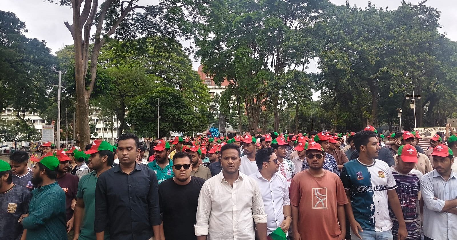 জুলাই গণহত্যার বিচার দাবিতে ঢাবিতে ছাত্রদলের বিক্ষোভ