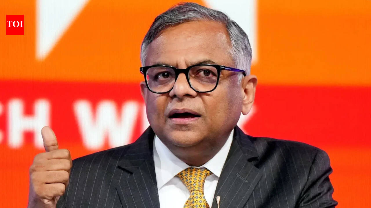 তাটা সন্সের চেয়ারম্যান পদ থেকে সরে যাচ্ছেন এন চন্দ্রশেখরন